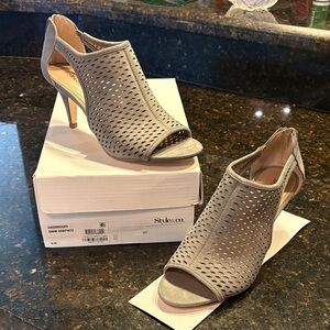 Style & Co. Dark Gray Peep-Toe Heels